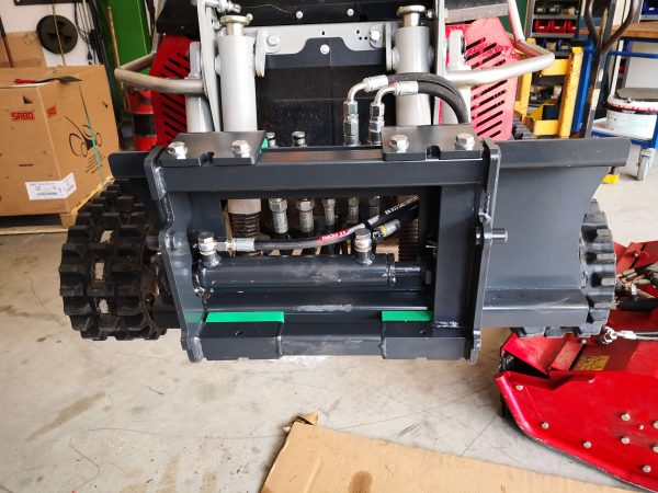 Timan RC 1000 Mähraupe Neu Aktion Böschungsmähgerät 43